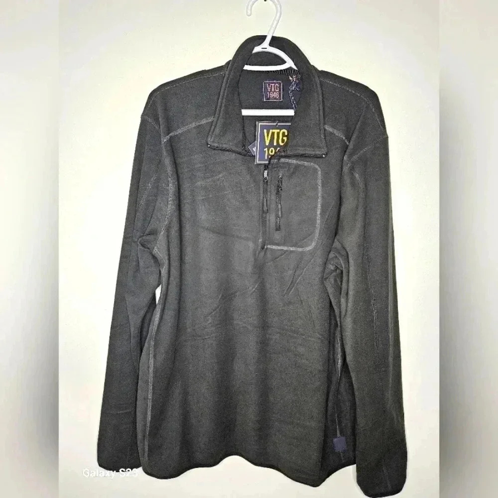 New VTG 1946 1/2 zip stretch‎ shirt